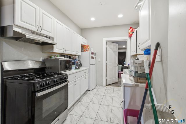 24 Park Terrace, Hartford, CT 06106