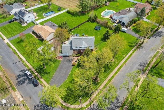 2 Wickham Lane, East Windsor, NJ 08520