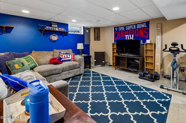 2 Wickham Lane, East Windsor, NJ 08520