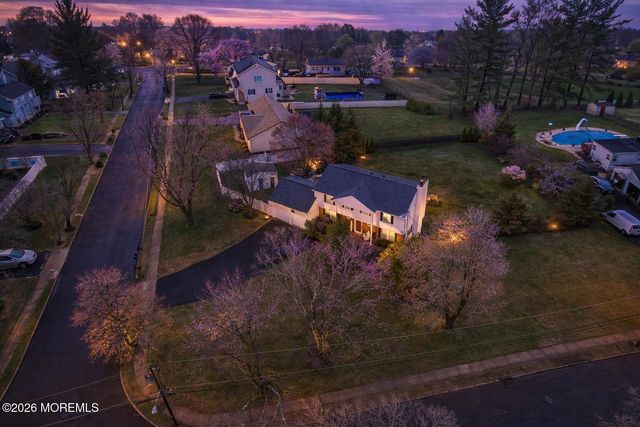 2 Wickham Lane, East Windsor, NJ 08520