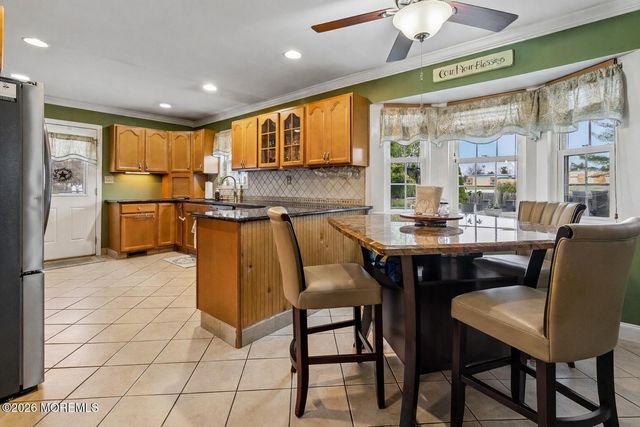 2 Wickham Lane, East Windsor, NJ 08520