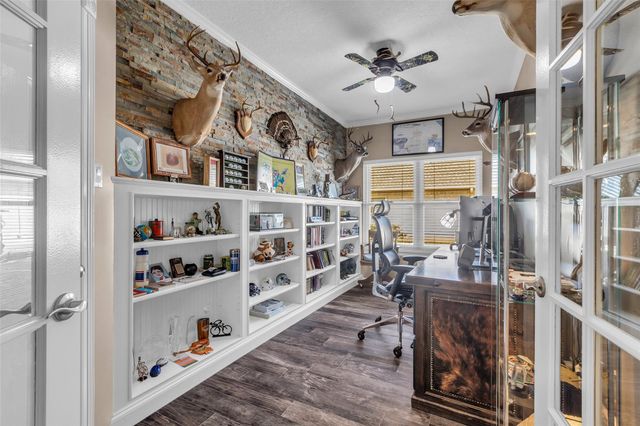 2301 St Patrick Lane, Deer Park, TX 77536