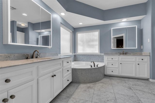 2301 St Patrick Lane, Deer Park, TX 77536