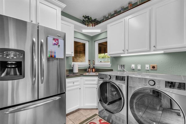 2301 St Patrick Lane, Deer Park, TX 77536