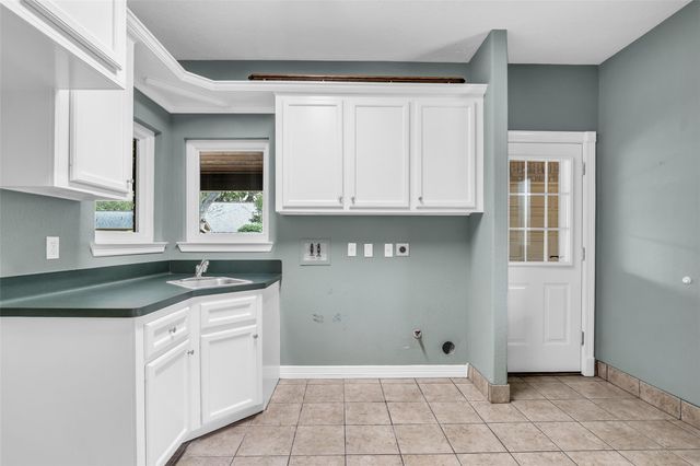 2301 St Patrick Lane, Deer Park, TX 77536