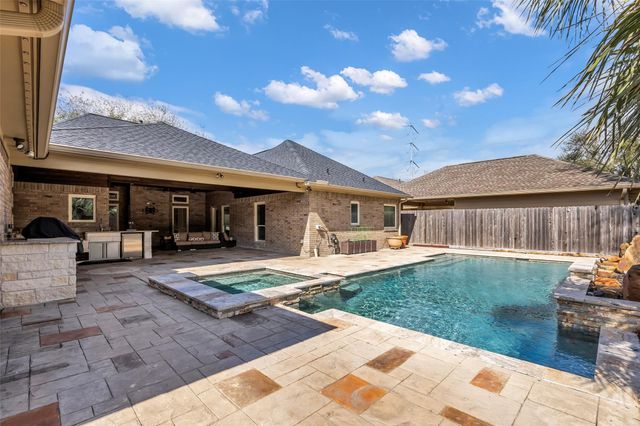 2301 St Patrick Lane, Deer Park, TX 77536