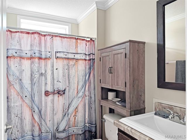 40 2nd Retreat ., Eclectic, AL 36024