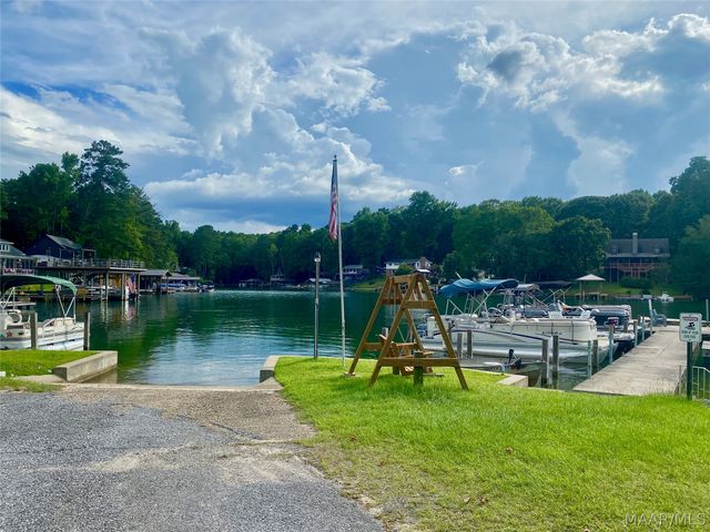 40 2nd Retreat ., Eclectic, AL 36024