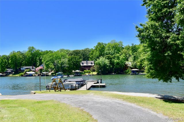 40 2nd Retreat ., Eclectic, AL 36024