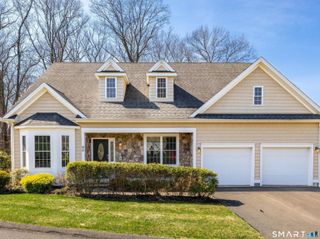 90 Apple Gate 95, Southington, CT 06489