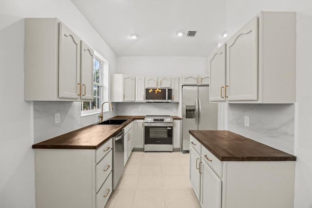 8406 Mulligan Circle, Port St. Lucie, Port St Lucie, FL 34986