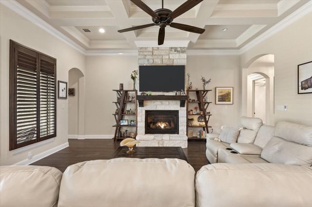 716 Coastal Meadows Court, Granbury, TX 76049