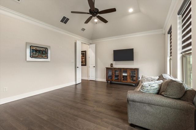 716 Coastal Meadows Court, Granbury, TX 76049