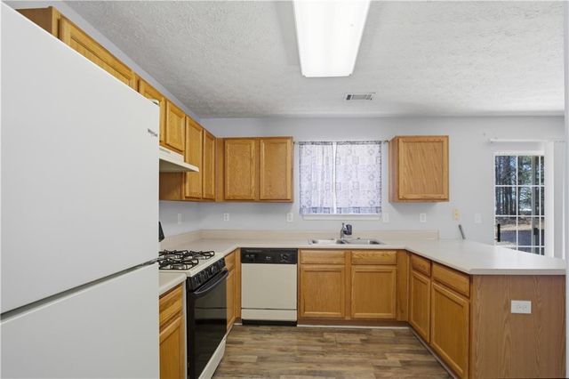 385 Registry Bluff, Stone Mountain, GA 30087