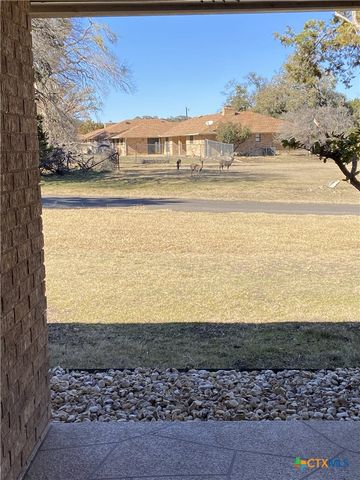 2111 Chinaberry Circle, Harker Heights, TX 76548