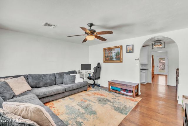 340 W LINDBERGH Avenue, Coolidge, AZ 85128