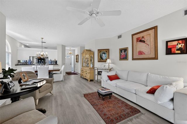 5729 GARDEN LAKES PALM, Bradenton, FL 34203