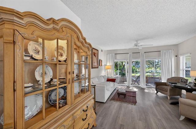 5729 GARDEN LAKES PALM, Bradenton, FL 34203