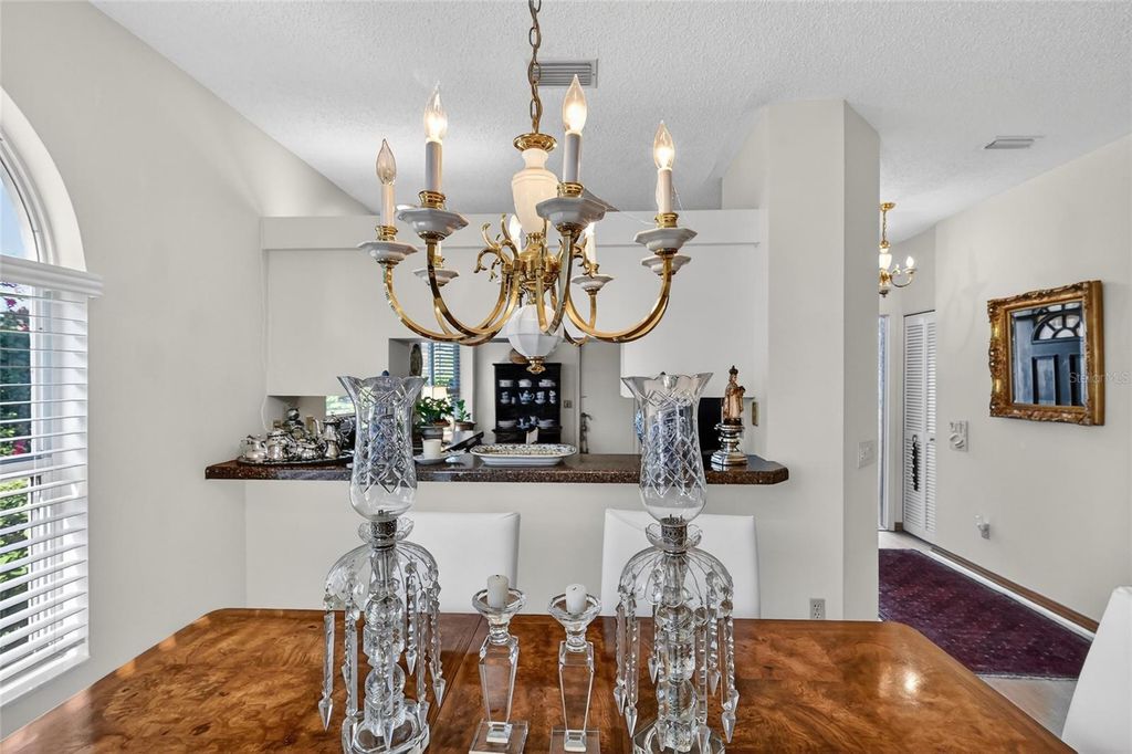 Image 19 of property listing at 5729 GARDEN LAKES PALM, Bradenton, FL 34203