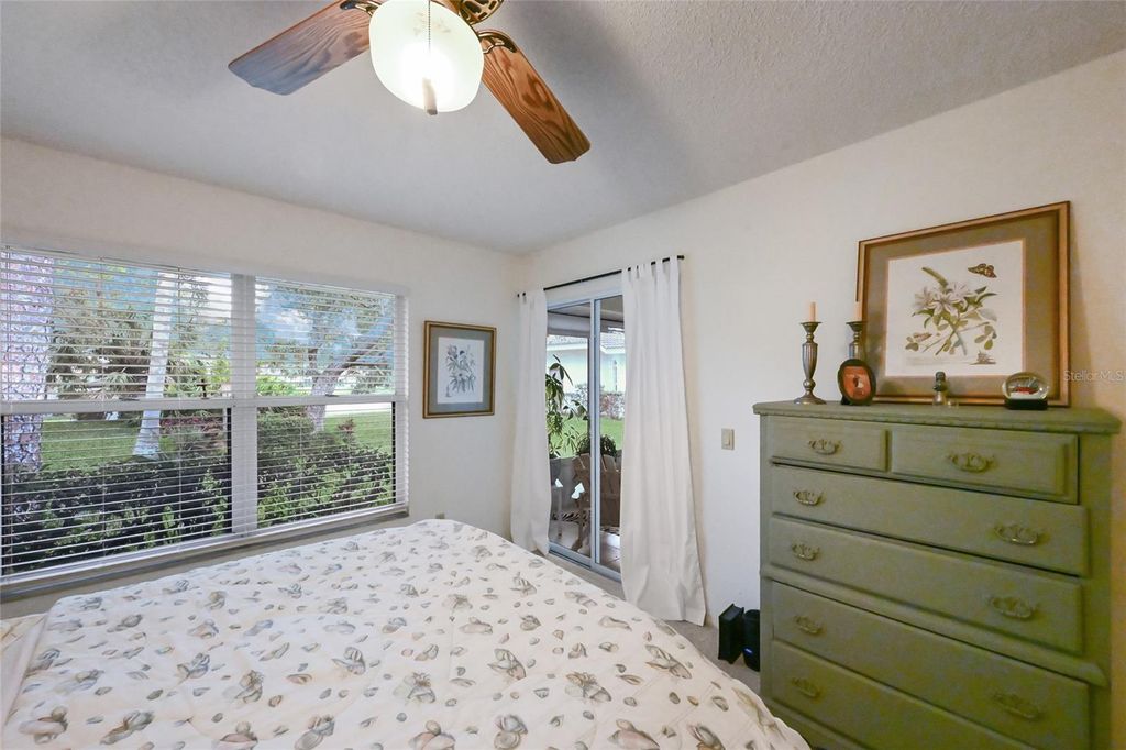 Image 22 of property listing at 5729 GARDEN LAKES PALM, Bradenton, FL 34203