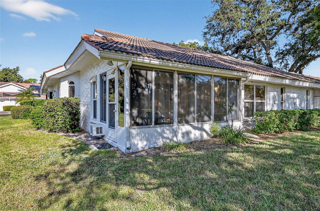 Image 29 of property listing at 5729 GARDEN LAKES PALM, Bradenton, FL 34203