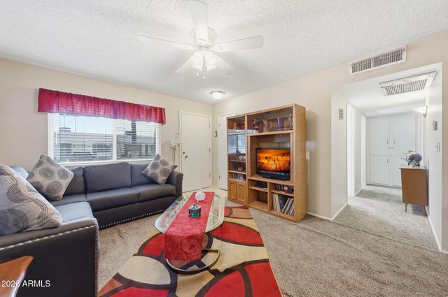 13659 N NEWCASTLE Drive, Sun City, AZ 85351