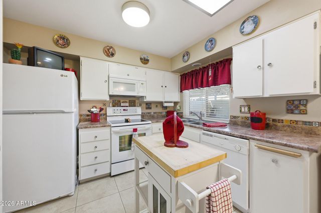 13659 N NEWCASTLE Drive, Sun City, AZ 85351