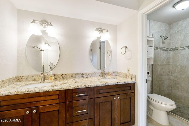 607 S DESERT FLOWER Drive, Mesa, AZ 85208