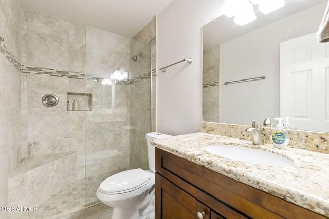 607 S DESERT FLOWER Drive, Mesa, AZ 85208