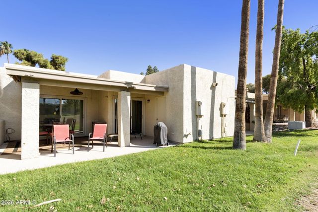 607 S DESERT FLOWER Drive, Mesa, AZ 85208