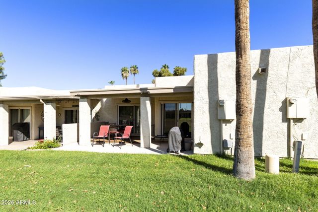 607 S DESERT FLOWER Drive, Mesa, AZ 85208