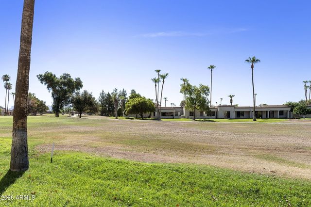 607 S DESERT FLOWER Drive, Mesa, AZ 85208