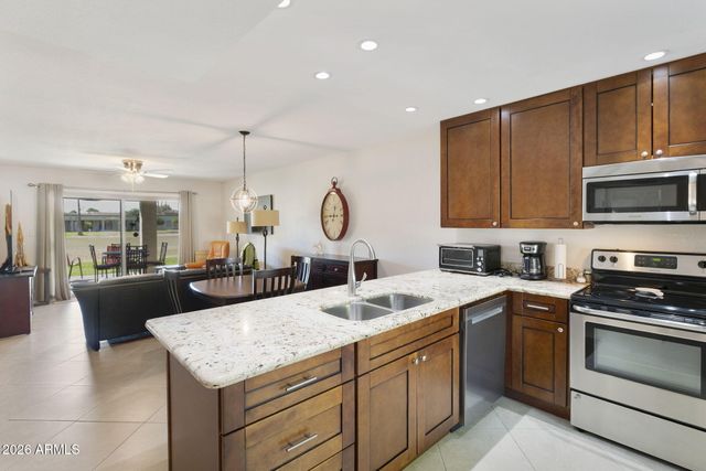 607 S DESERT FLOWER Drive, Mesa, AZ 85208