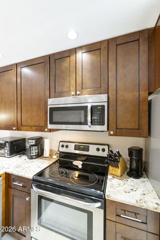 607 S DESERT FLOWER Drive, Mesa, AZ 85208