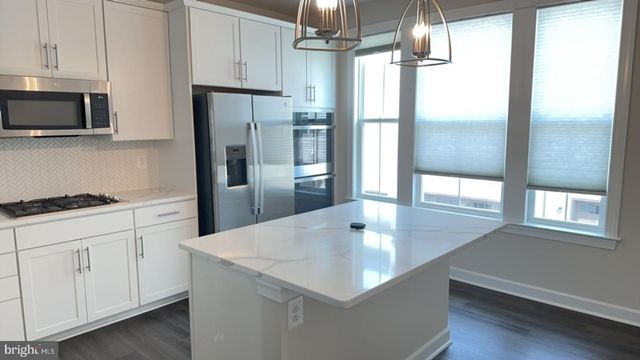 7224 MOUNTAINEER DR, Alexandria, VA 22306