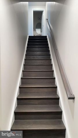 7224 MOUNTAINEER DR, Alexandria, VA 22306