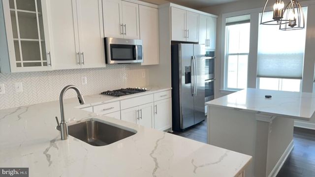 7224 MOUNTAINEER DR, Alexandria, VA 22306
