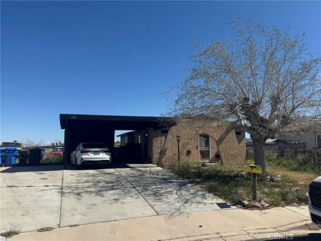 2037 Sequoia, Barstow, CA 92311