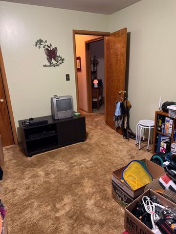 2351 S Grove St, Wichita, KS 67211