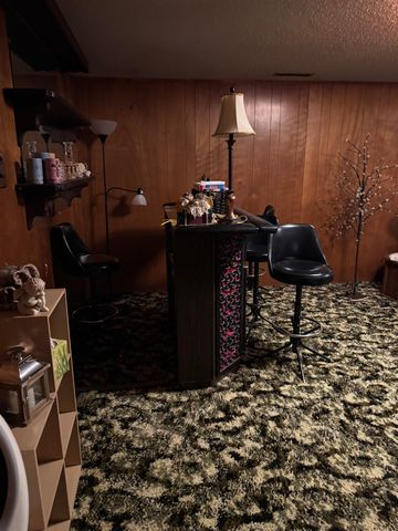 2351 S Grove St, Wichita, KS 67211