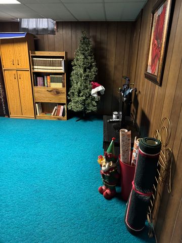 2351 S Grove St, Wichita, KS 67211