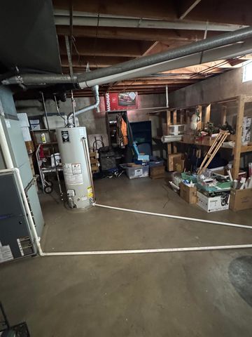 2351 S Grove St, Wichita, KS 67211