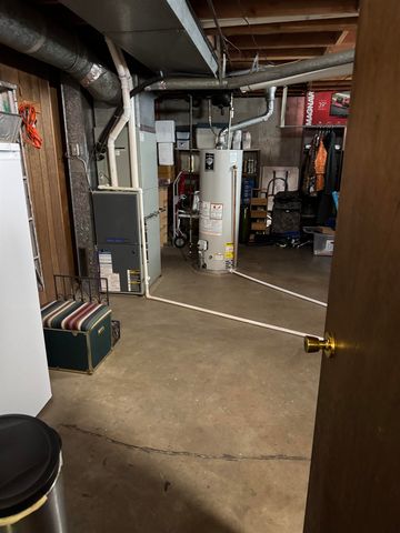 2351 S Grove St, Wichita, KS 67211