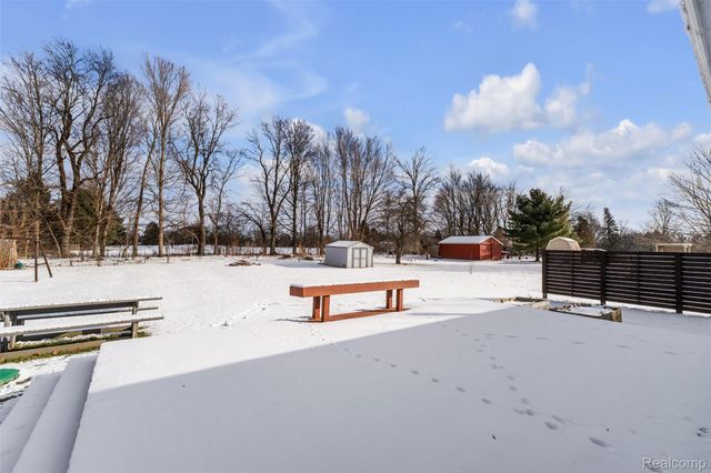 166 Crooked Limb Drive, Lapeer Township, MI 48446