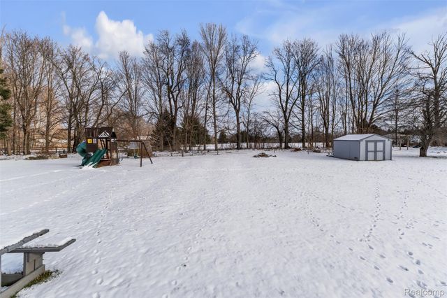 166 Crooked Limb Drive, Lapeer Township, MI 48446