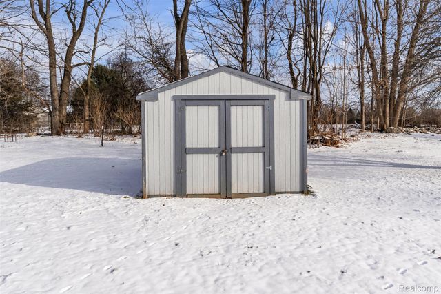 166 Crooked Limb Drive, Lapeer Township, MI 48446