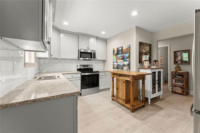 5931 Gailey Drive, Clermont, GA 30527