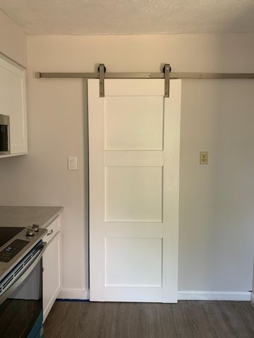 421 Redding Road 63, Lexington, KY 40517