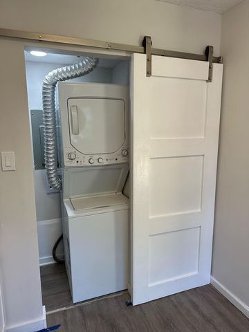 421 Redding Road 63, Lexington, KY 40517