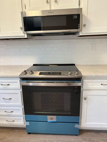 421 Redding Road 63, Lexington, KY 40517